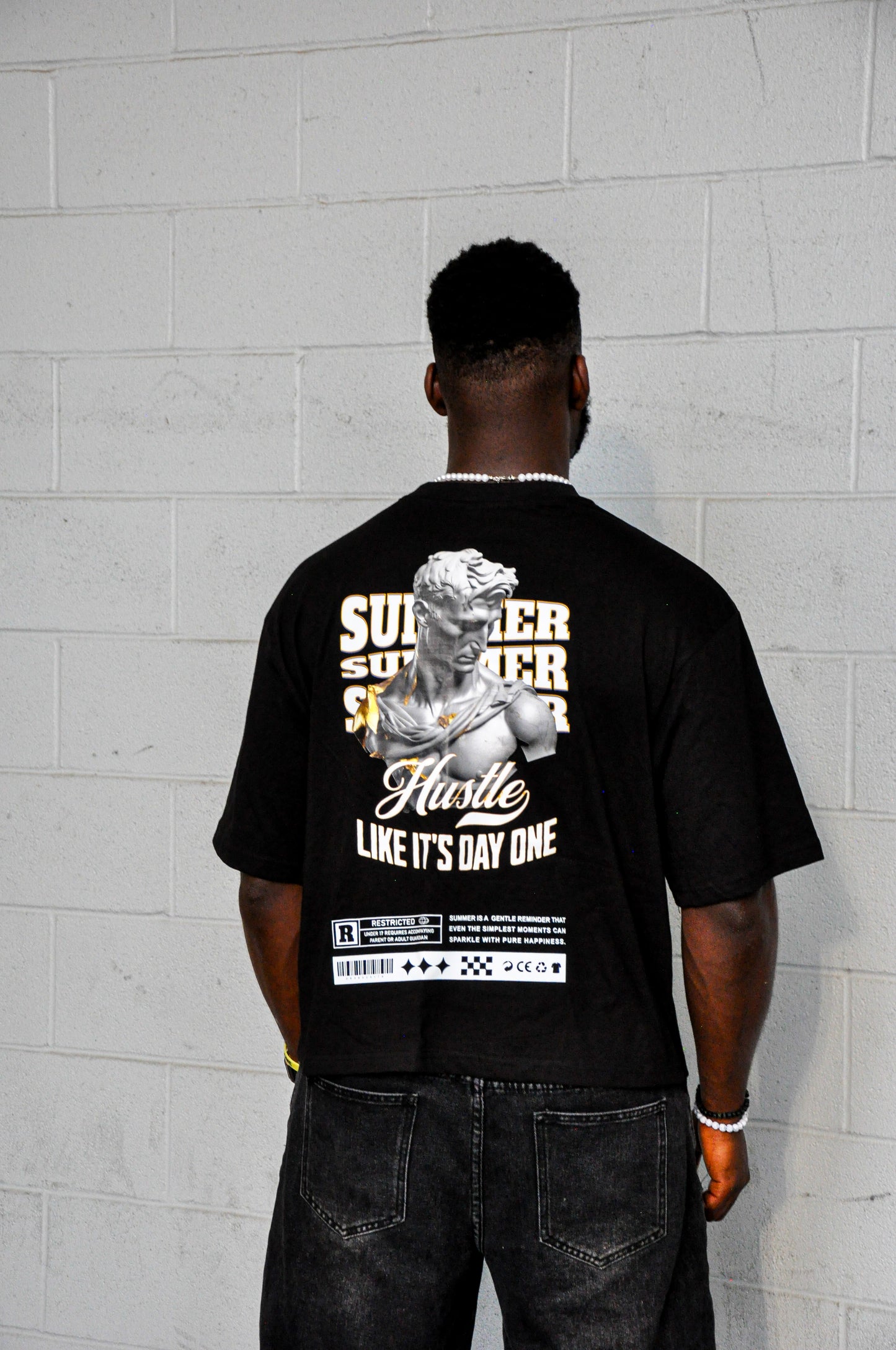 D1X Boxy Black Tee